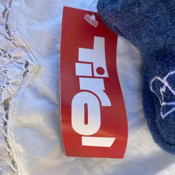 Blue Baby Booties with Heart Design - Picture 6 of 7